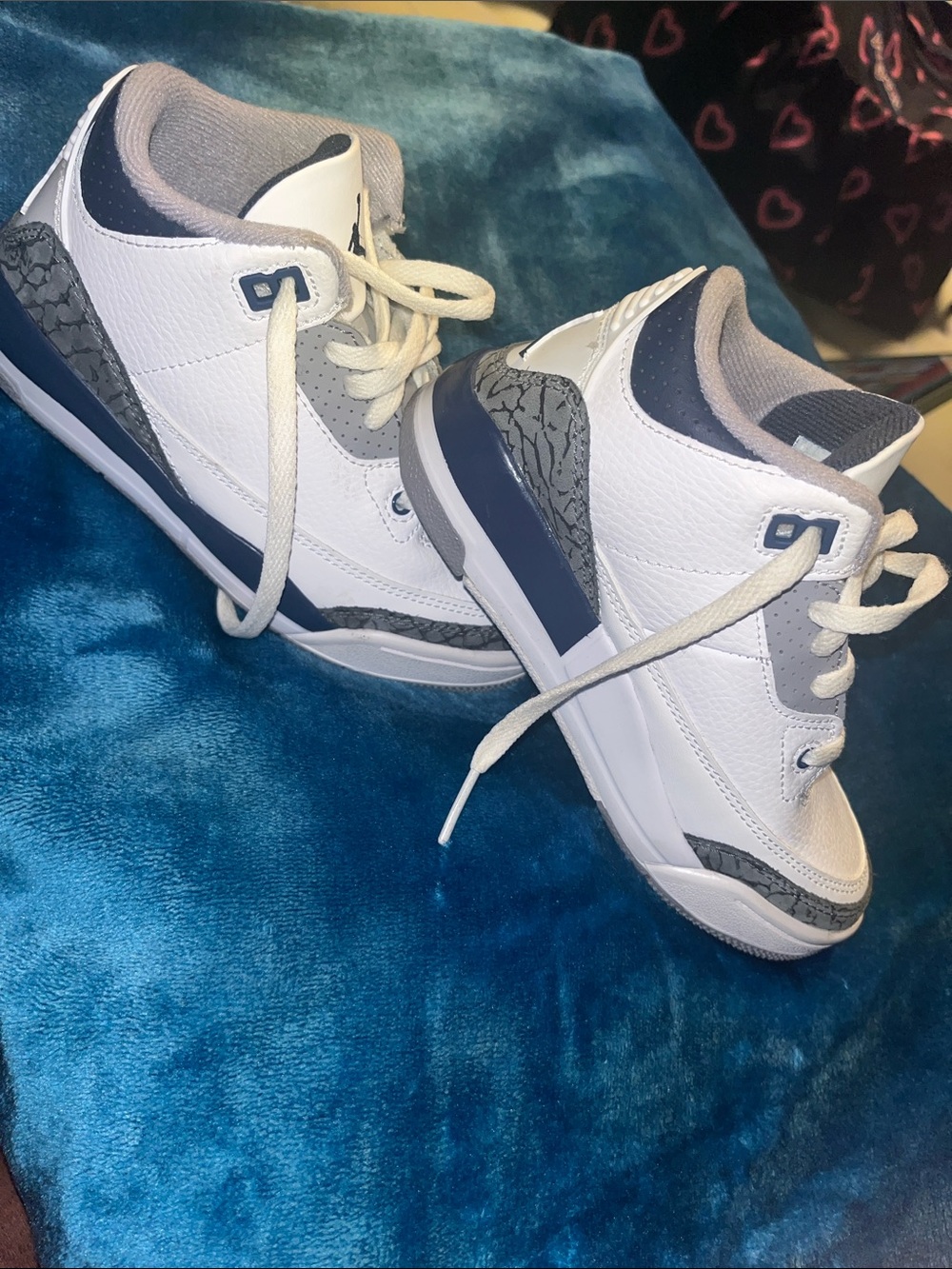 Jordan Kids' White, Gray and Navy Retro Basketball Sneakers